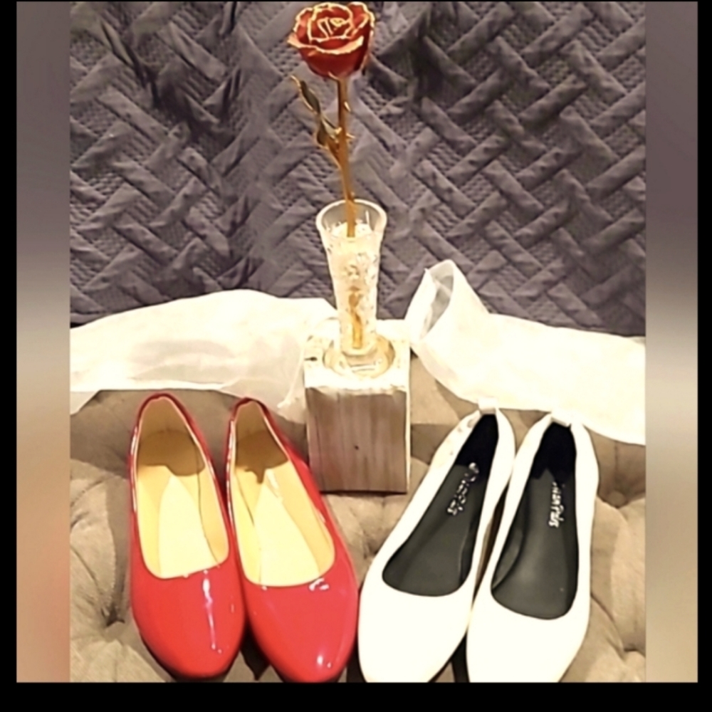 2 pairs Womens flats 8.5 red and white